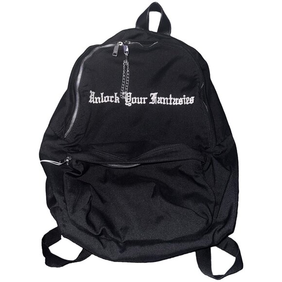 Celine - Picture 6 of 9